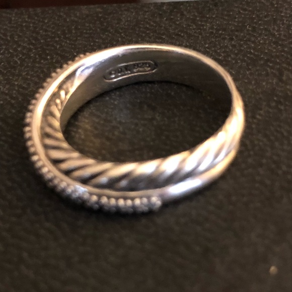 Dy small crossover w diamonds - Picture 2 of 4